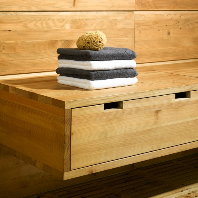 Dřevěný nábytek do koupelny