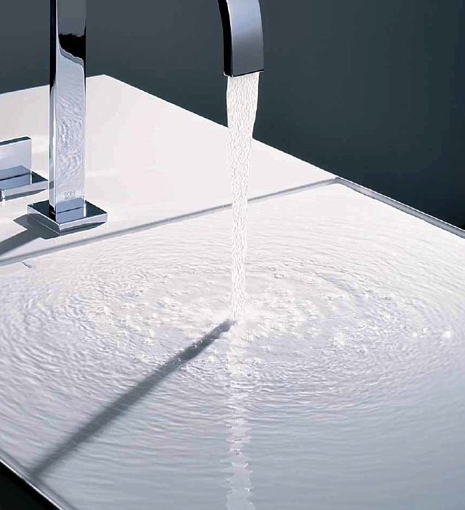 Alape a jeho designeři počítají i s dojmem z tekoucí vody