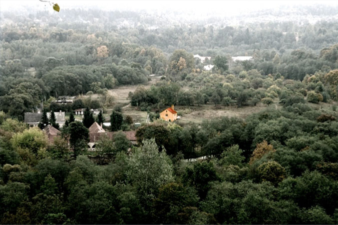 Oblast, kde se dům nachází, je dnes součástí regionálního parku.