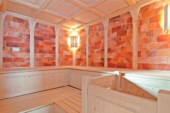 Tyrolská solná sauna je již velmi luxusním produktem. Cena je adekvátní využitým materiálům a způsobu provedení.